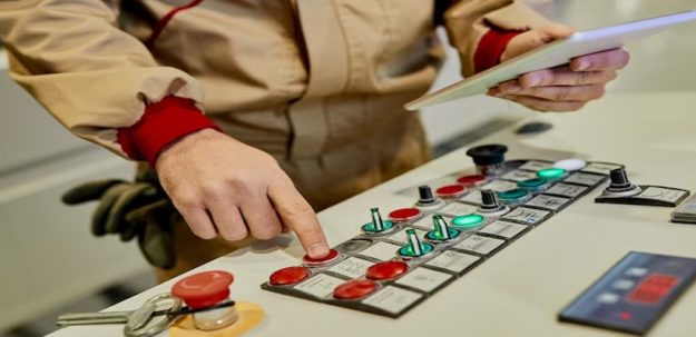 掌握数据管理的关键：解密信息时代的数据制造之道