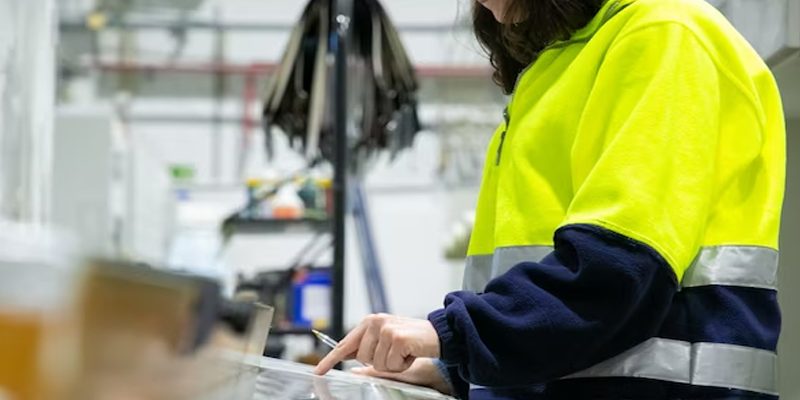 制胜未来的生产调度艺术：智能管理引领产业革新